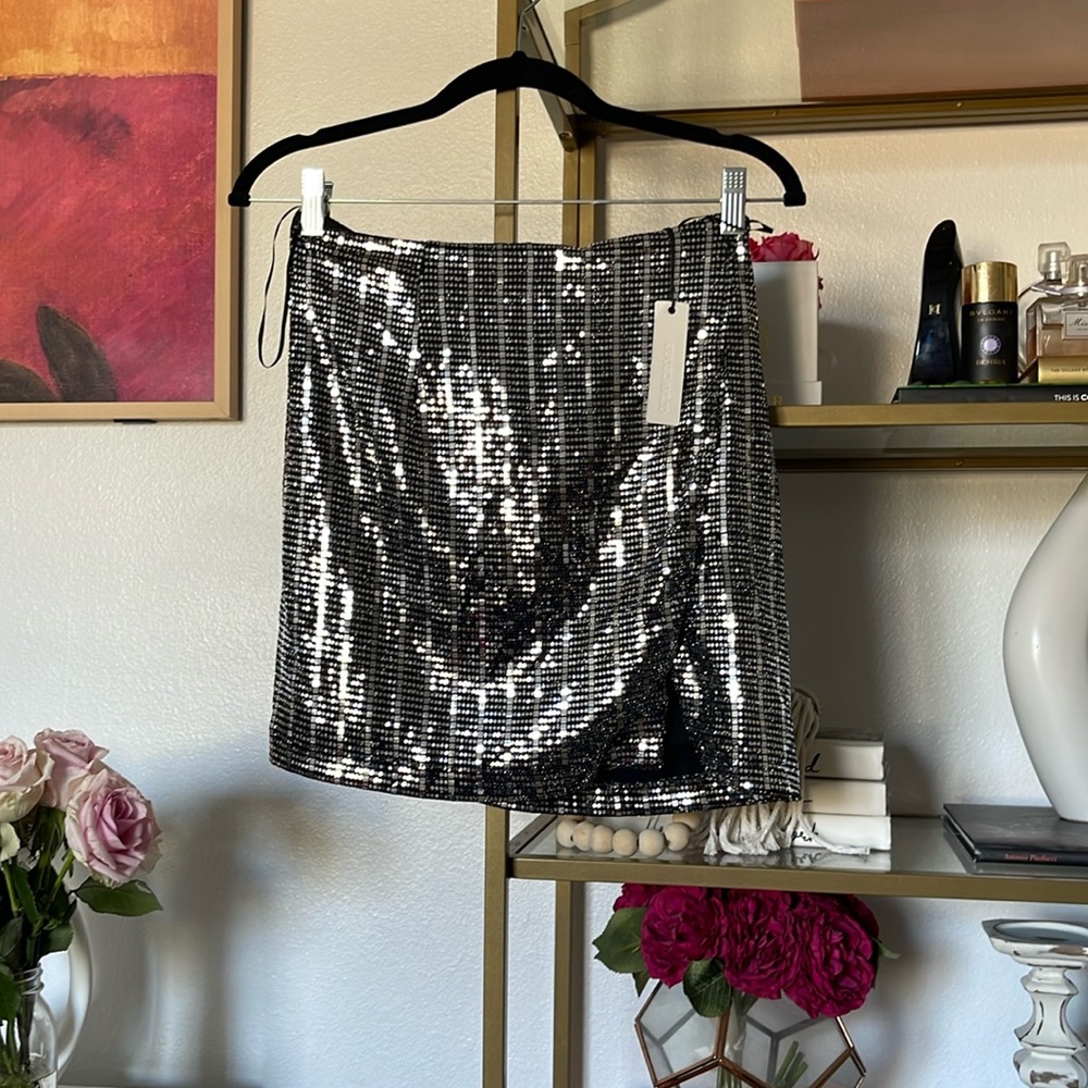 Sequins skirts